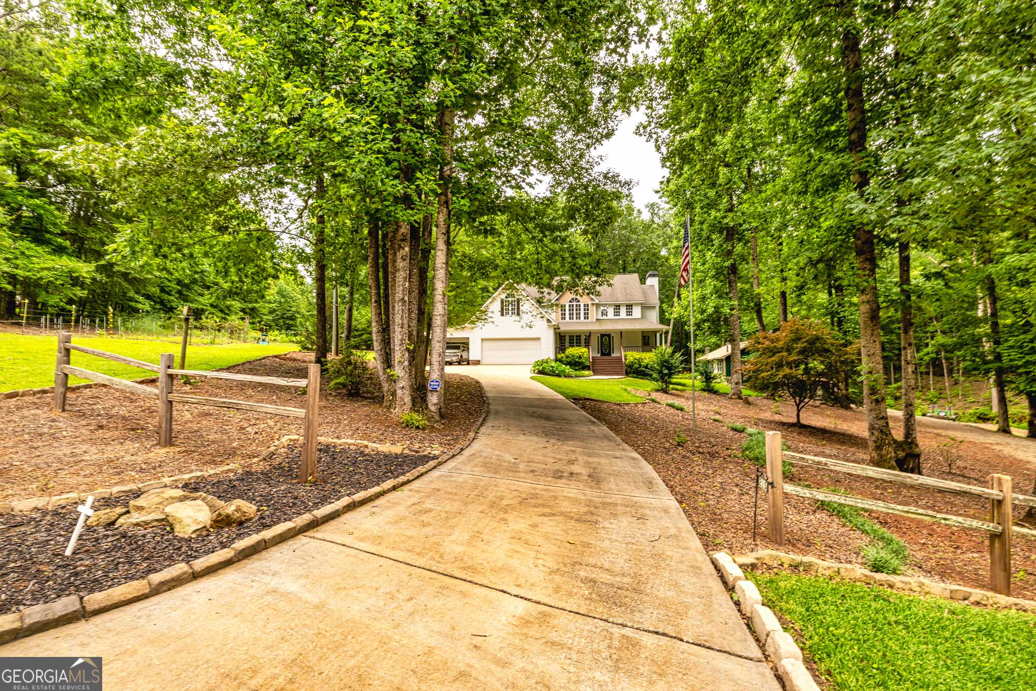 Williamson, GA 30292,215 Trails End