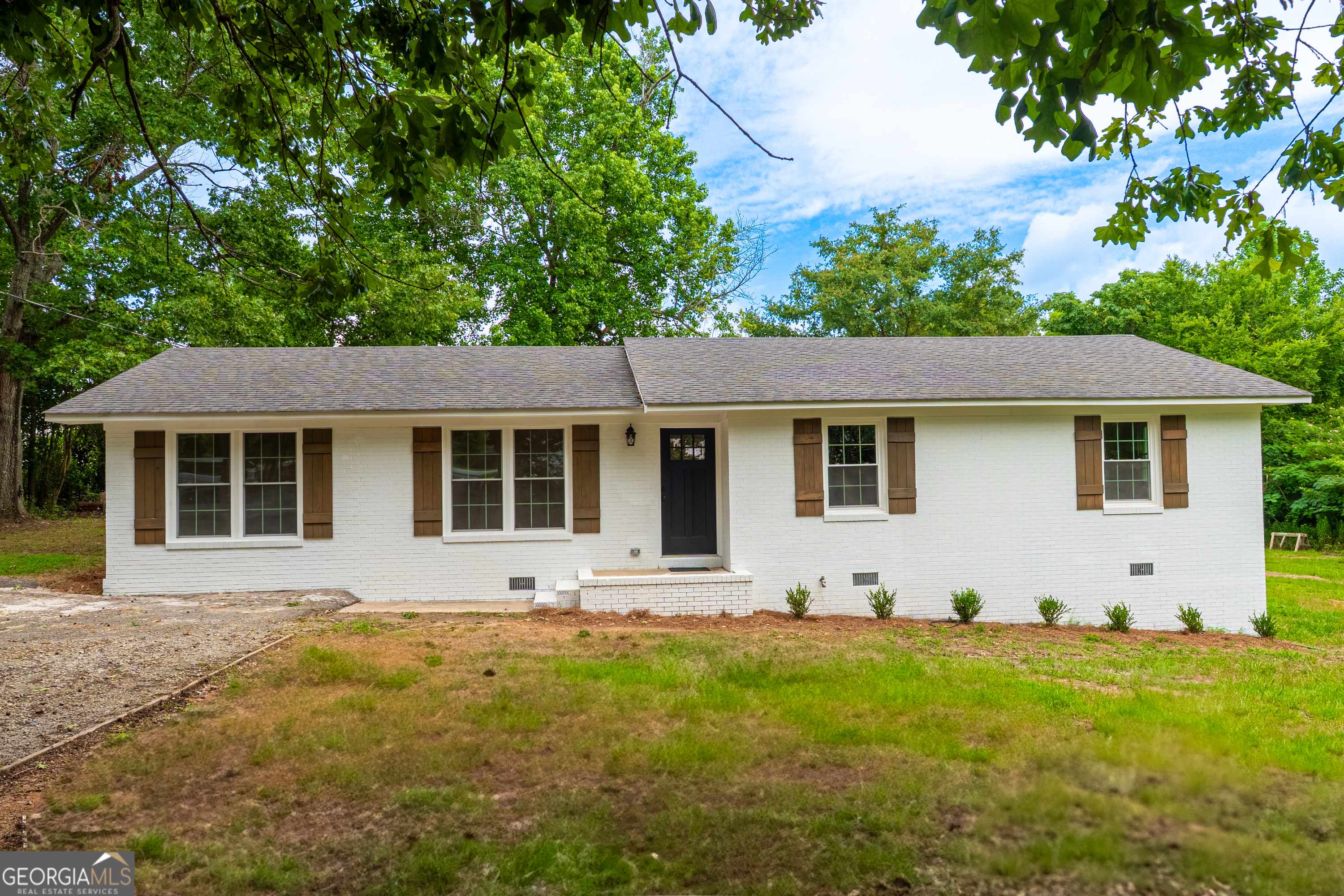 Milledgeville, GA 31061,106 Sinclair Marina RD NE