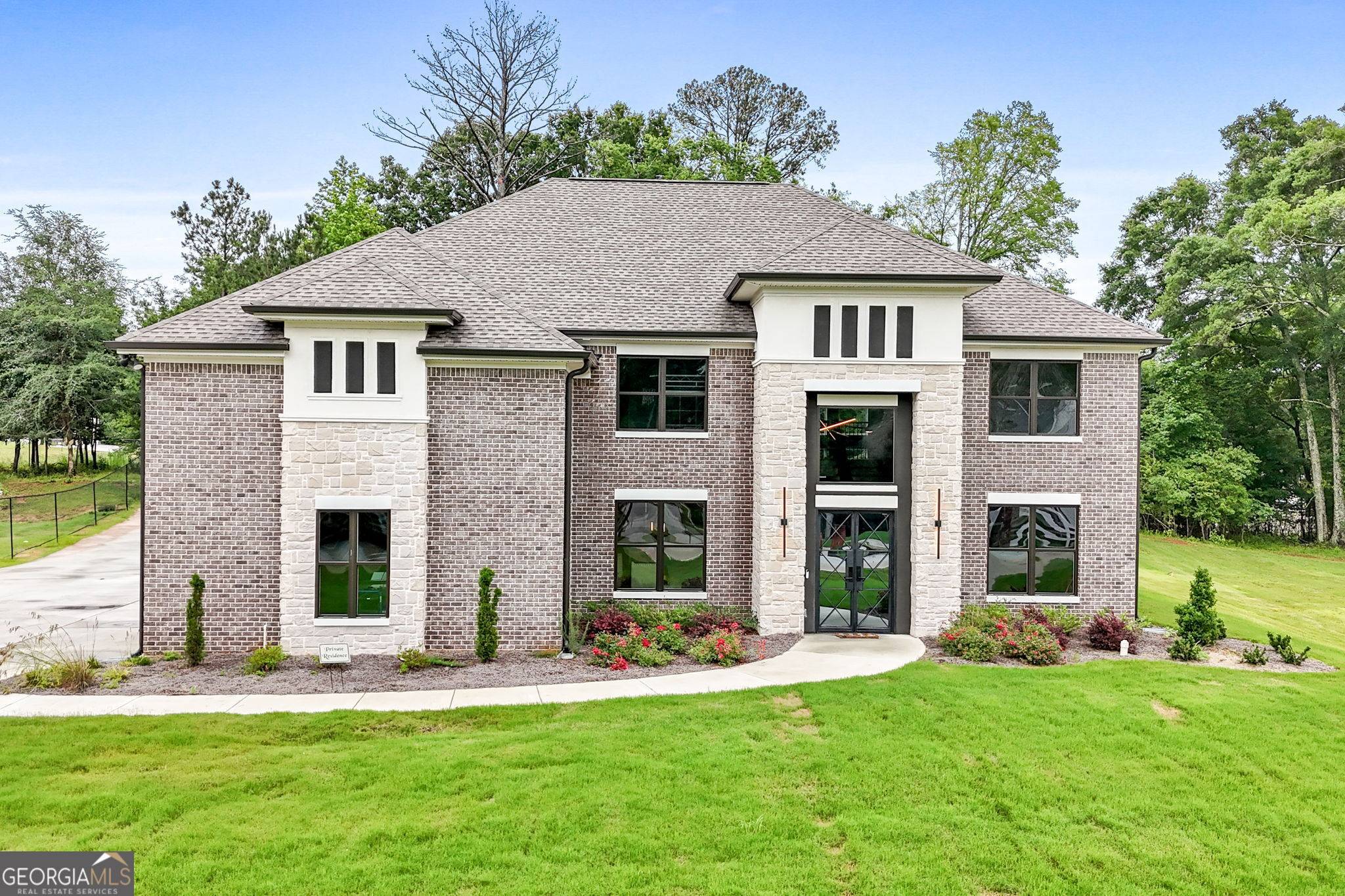 Conyers, GA 30094,3012 Flat Shoals RD SW