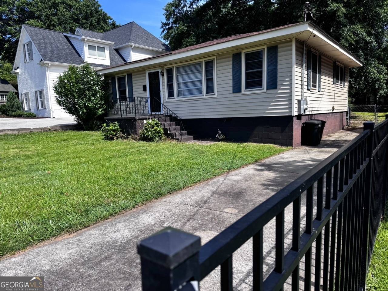 Atlanta, GA 30337,1511 Walker AVE