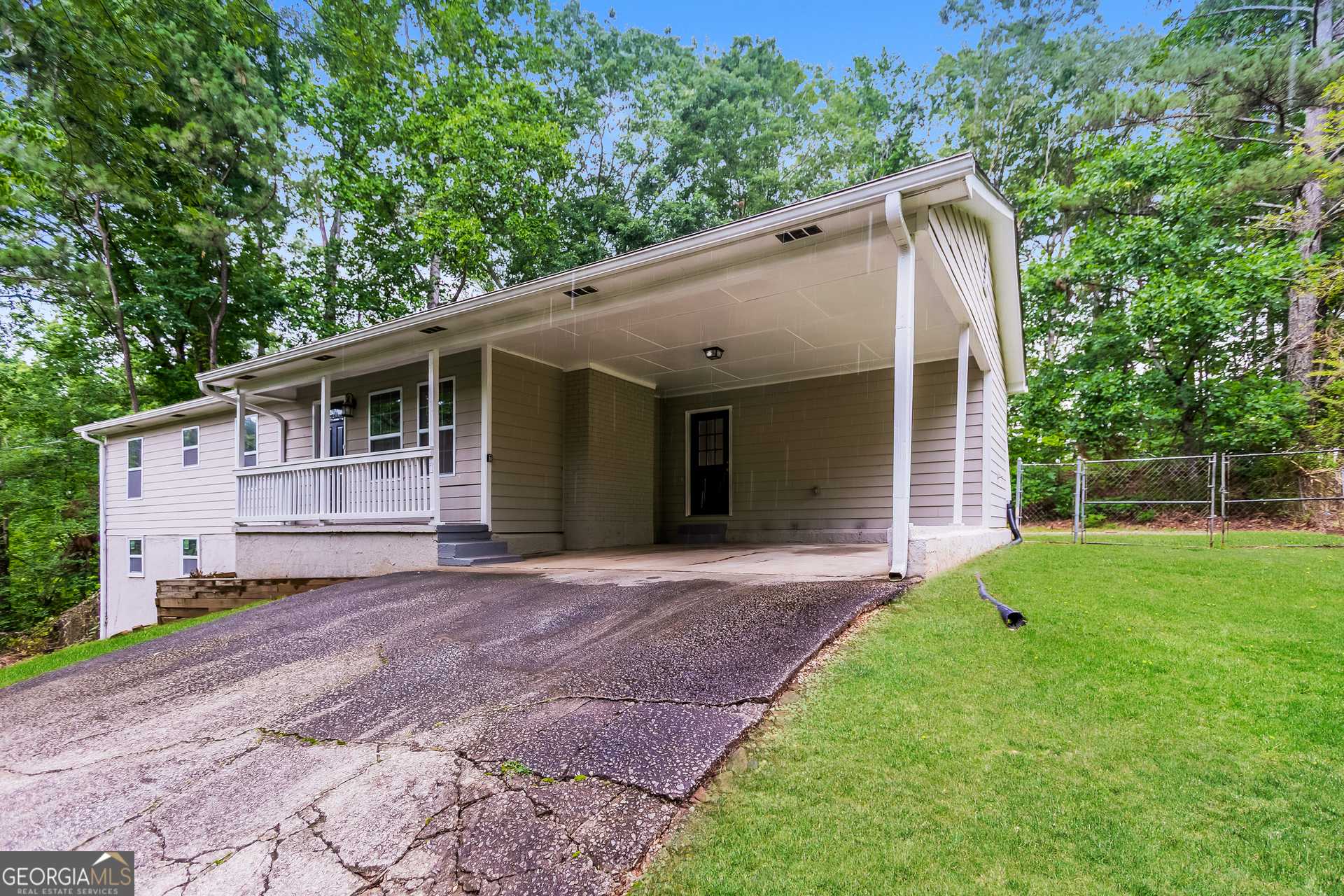 Dallas, GA 30157,64 Acorn DR