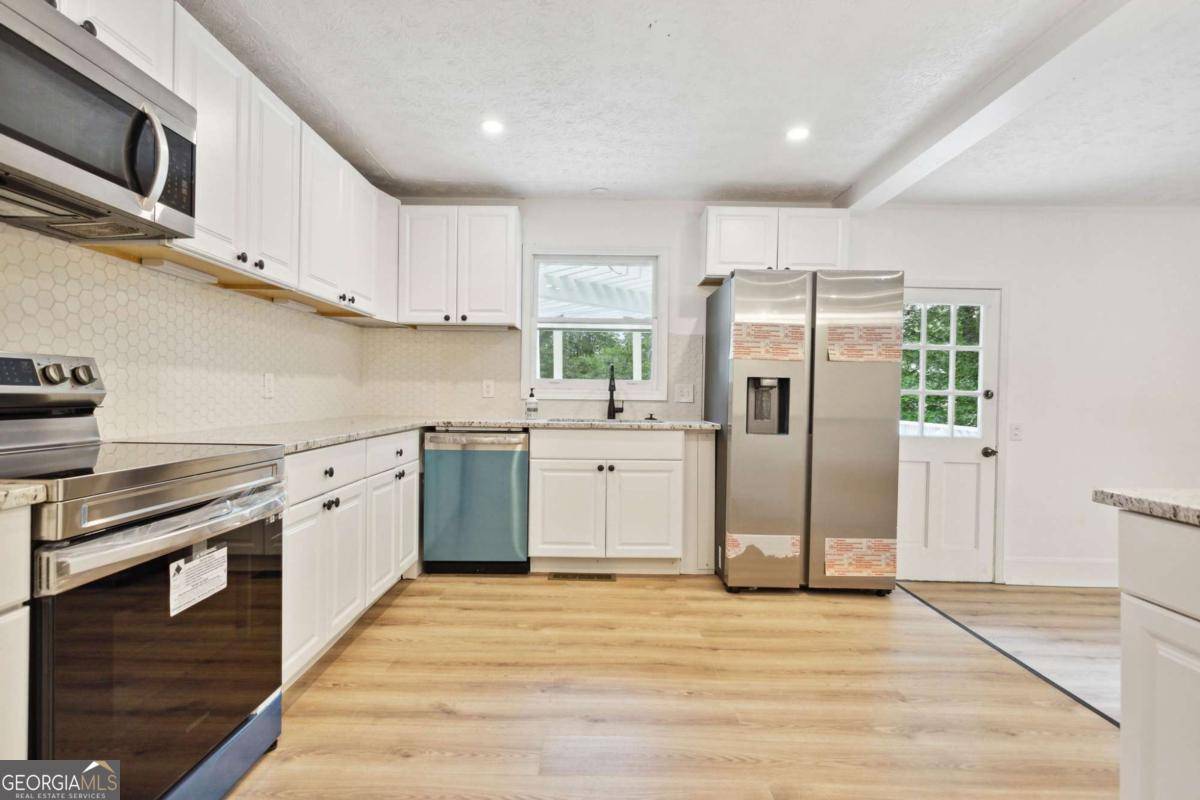 Cartersville, GA 30121,383 Oakridge DR