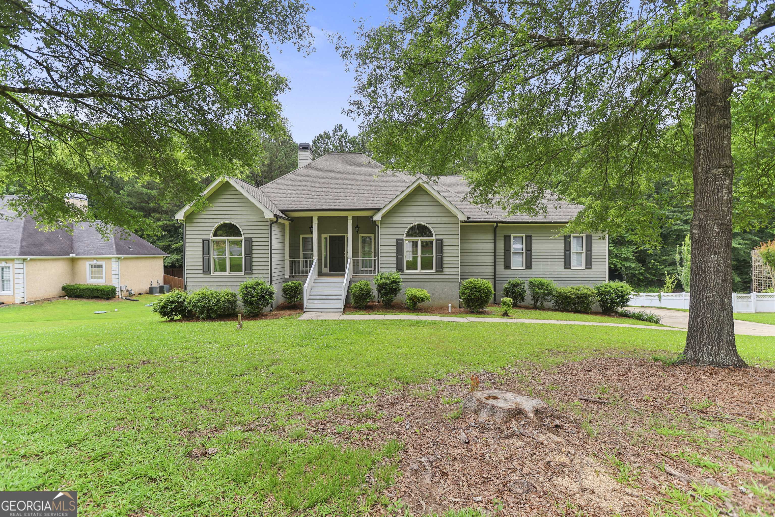 Sharpsburg, GA 30277,70 Indian Bluff DR