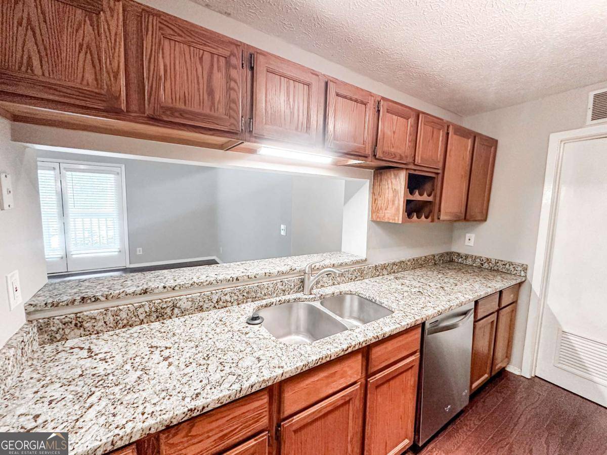 Roswell, GA 30075,130 Warm Springs CIR