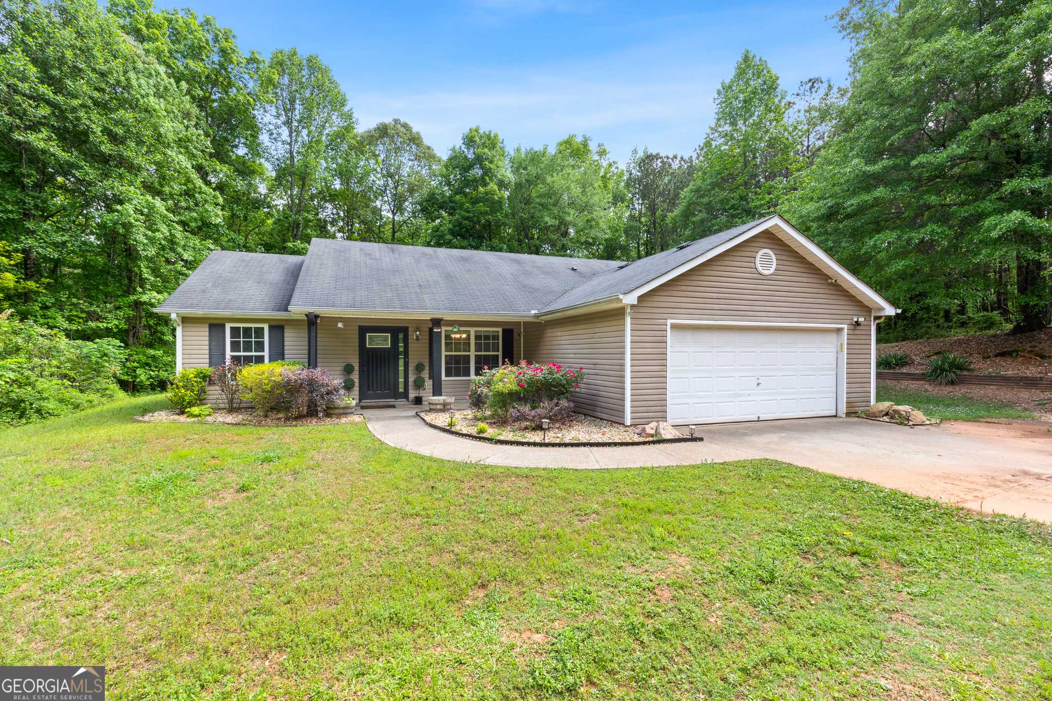 Sharpsburg, GA 30277,3775 Highway 16 E