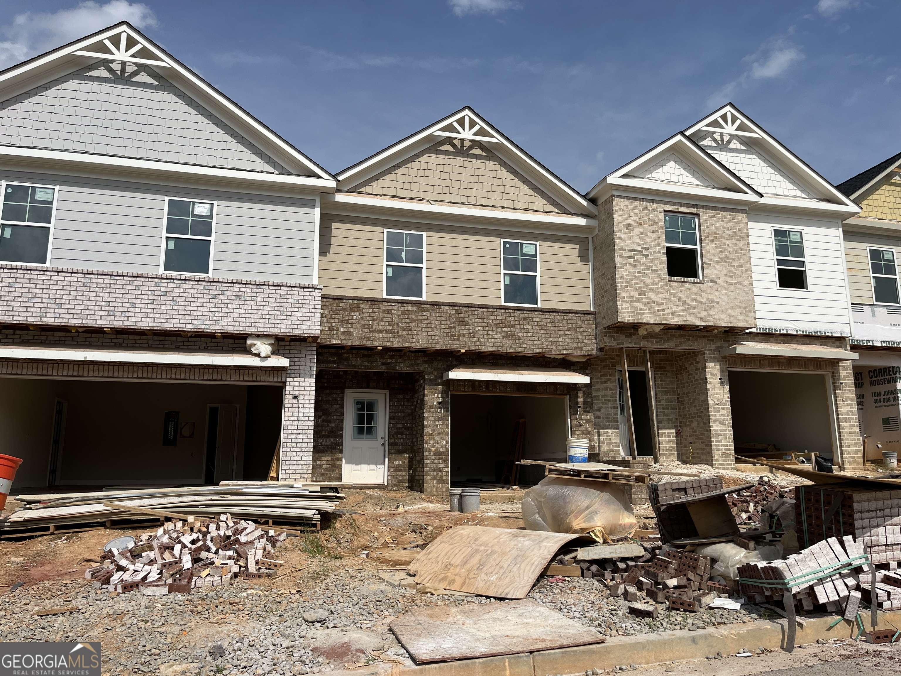 Hoschton, GA 30548,41 Creekside Commons DR