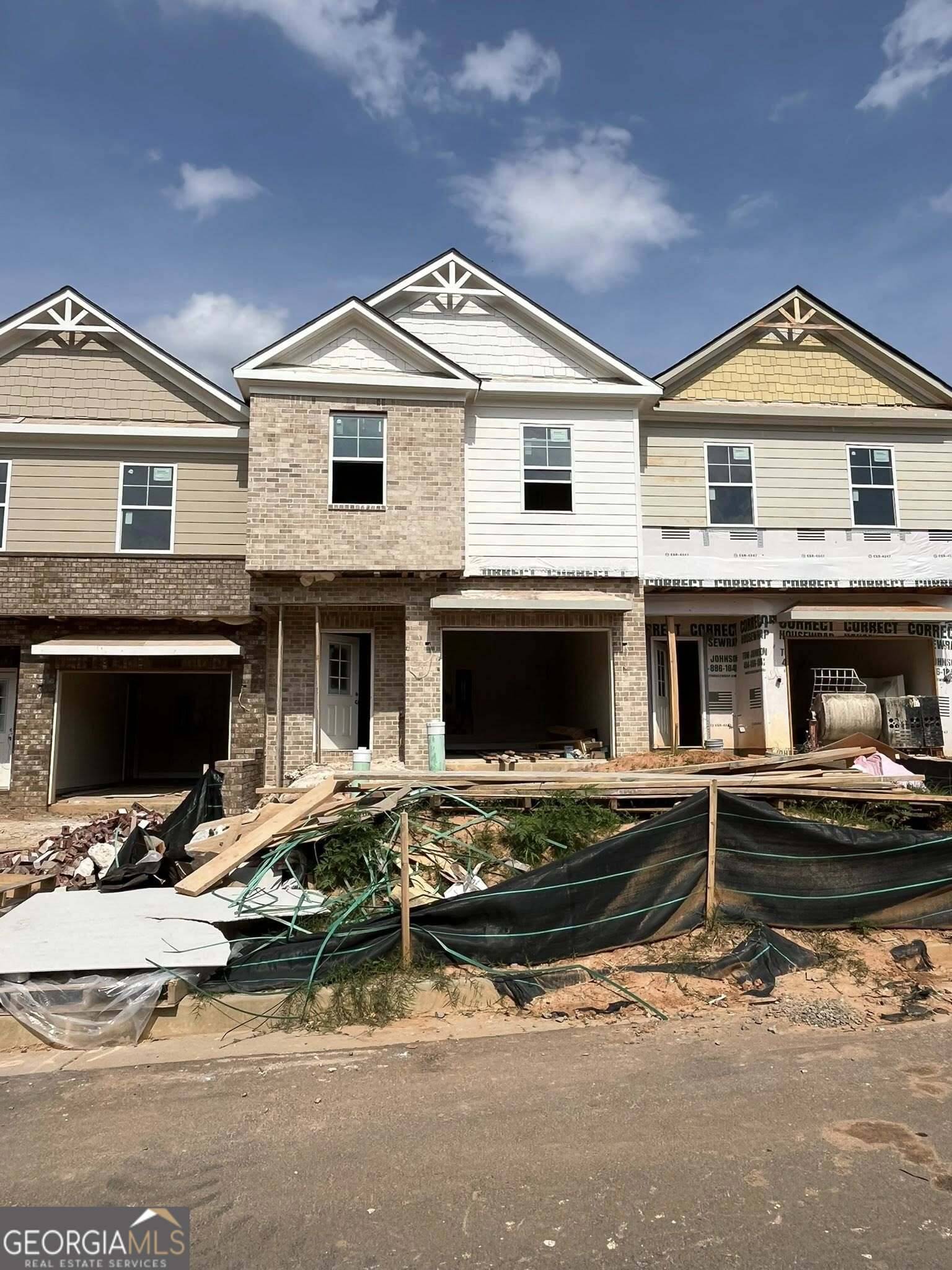 Hoschton, GA 30548,45 Creekside Commons DR
