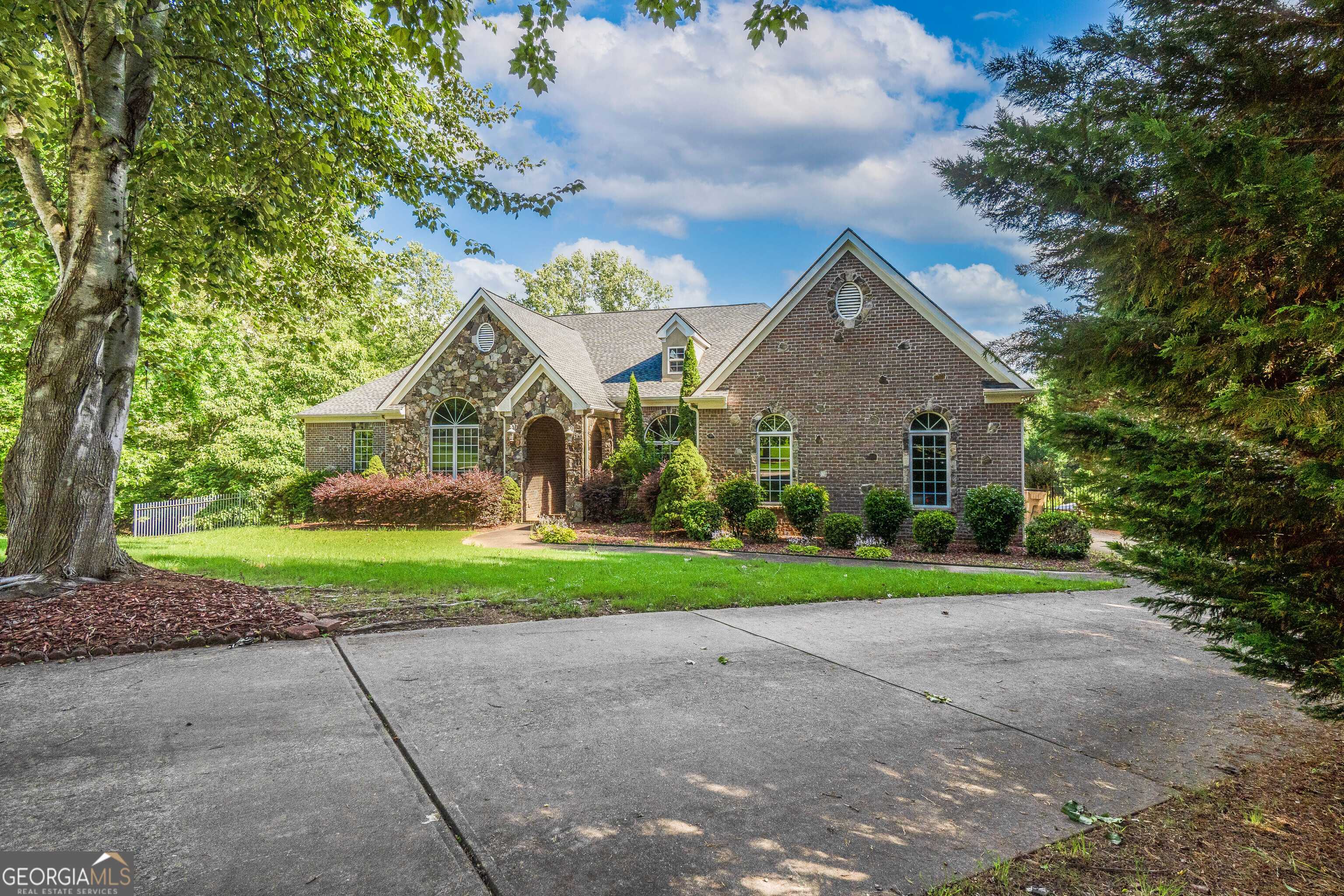 Hoschton, GA 30548,4525 Legacy CT