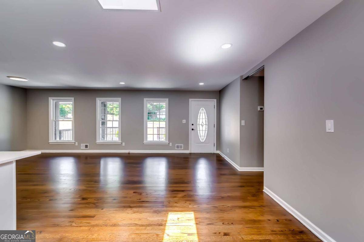Marietta, GA 30066,3122 Vandiver DR