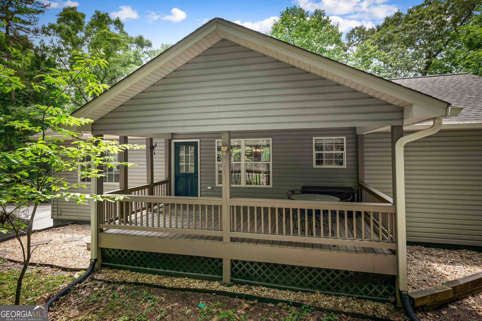 Ellijay, GA 30540,208 Summit ST