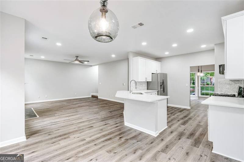 Lawrenceville, GA 30043,980 CHARTER CLUB DR