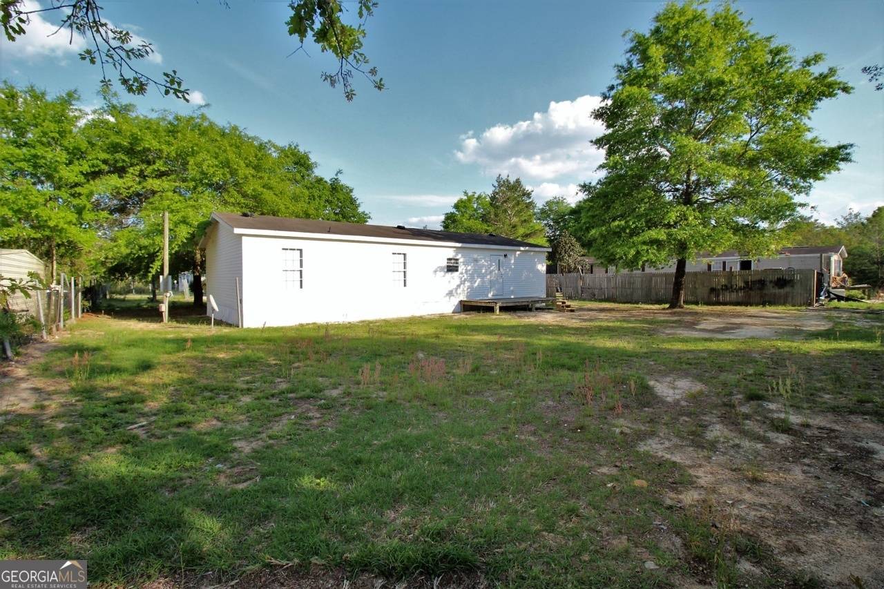 Defuniak Springs, FL 32433,447 Smith RD