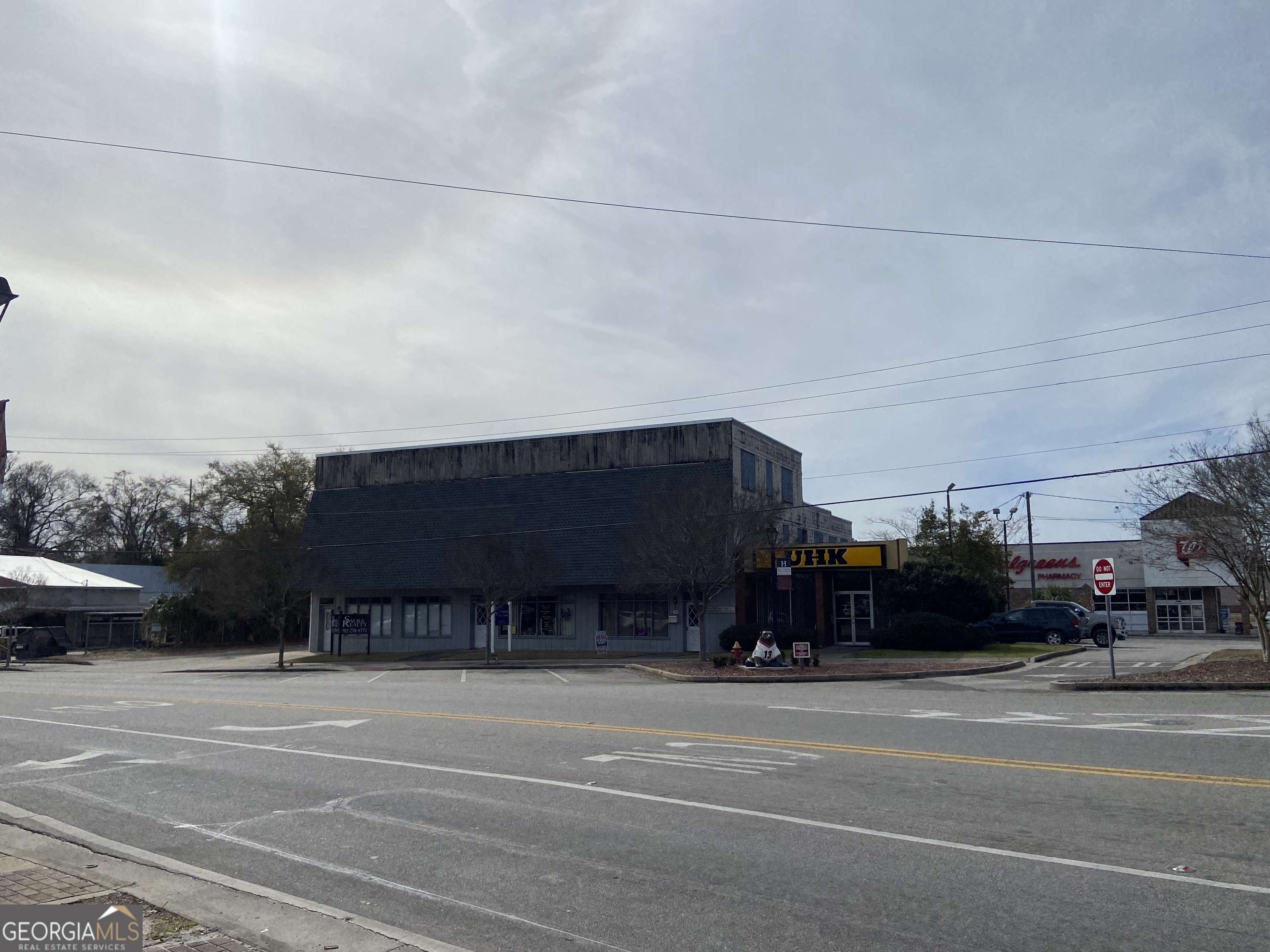 Blackshear, GA 31516,106 Main ST
