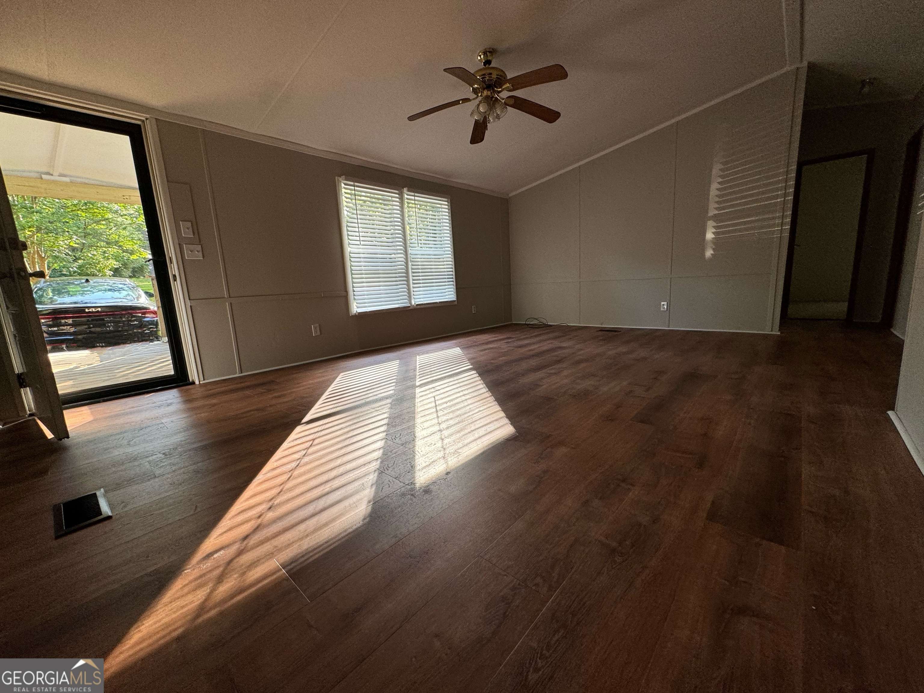 Rentz, GA 31075,919 Louis RD