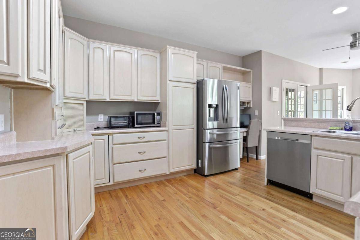 Dahlonega, GA 30533,218 River DR