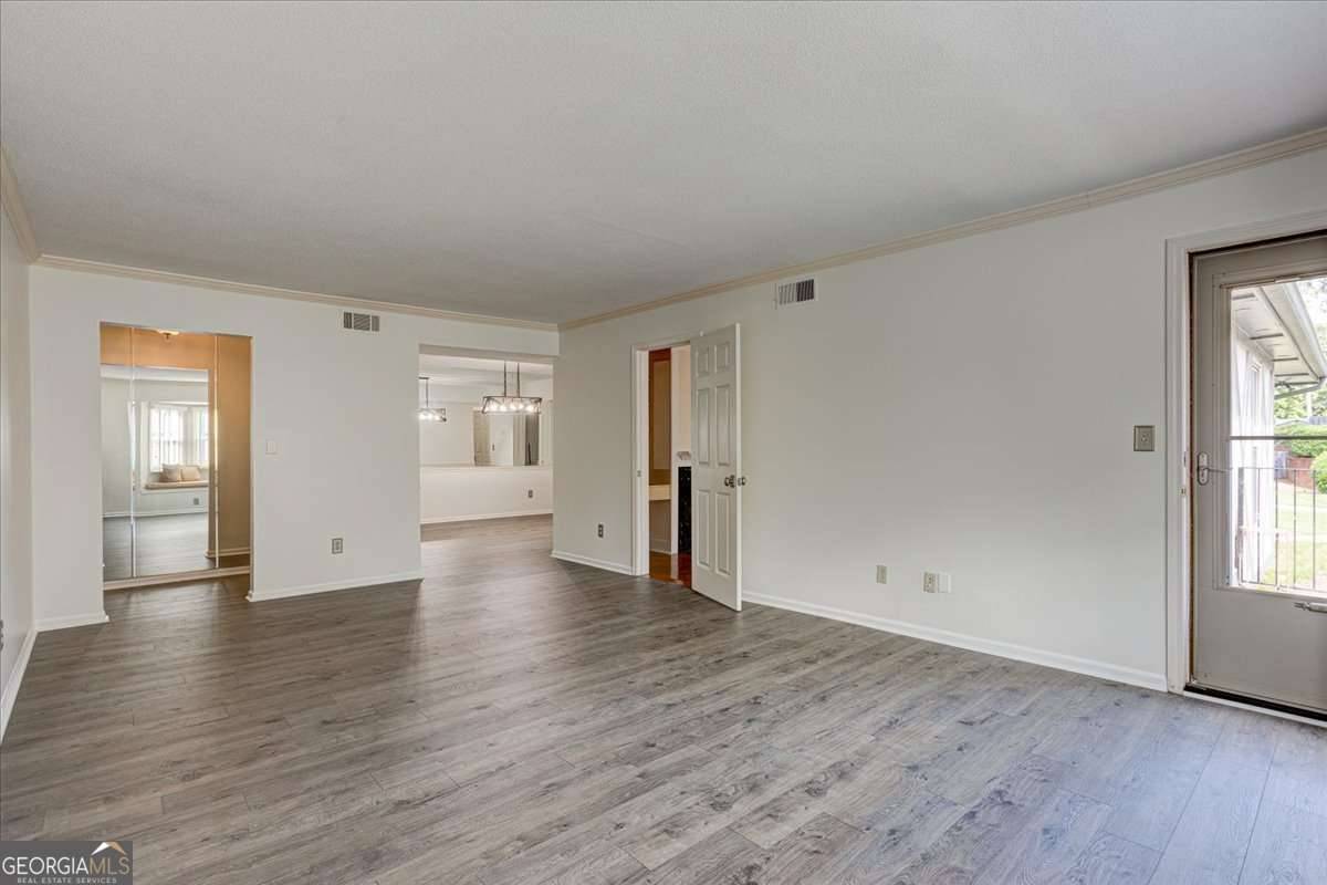 Sandy Springs, GA 30328,6851 Roswell RD #G20
