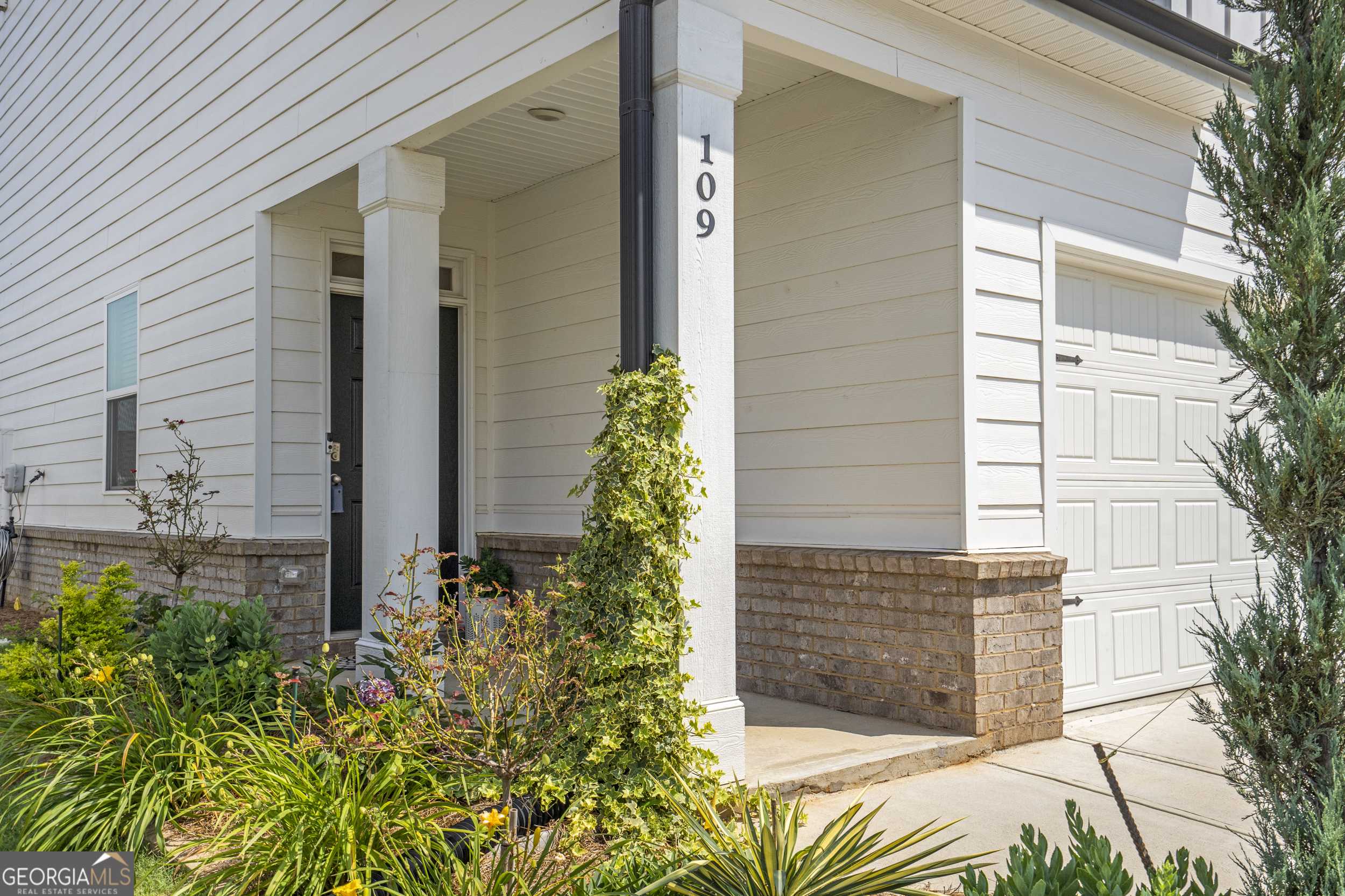 Hoschton, GA 30548,109 Gaston CT