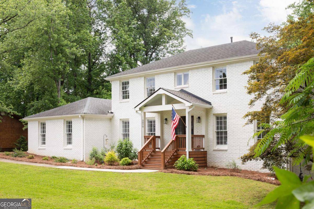 Atlanta, GA 30338,5070 Hensley DR