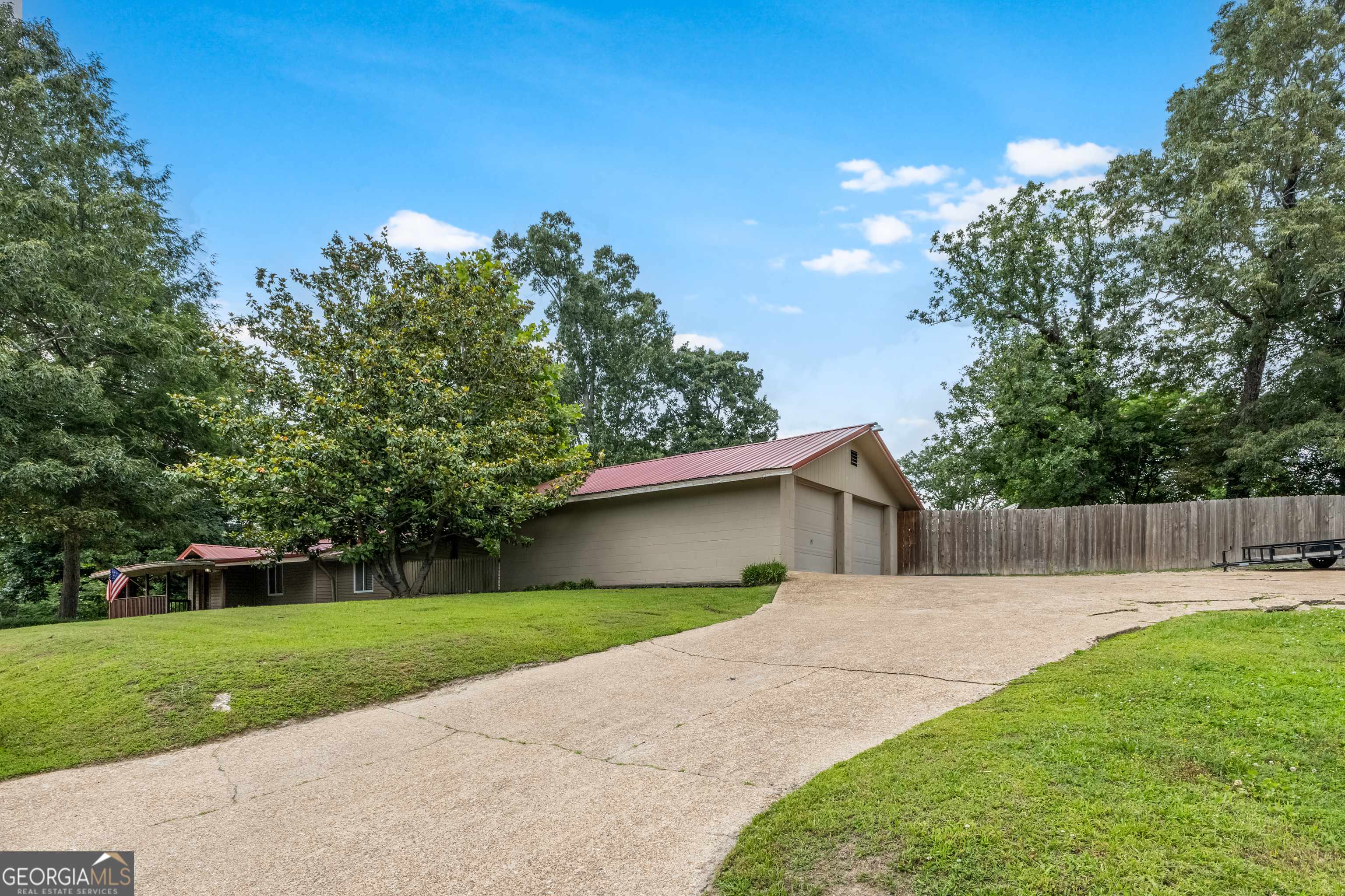 Rossville, GA 30741,308 Claire ST