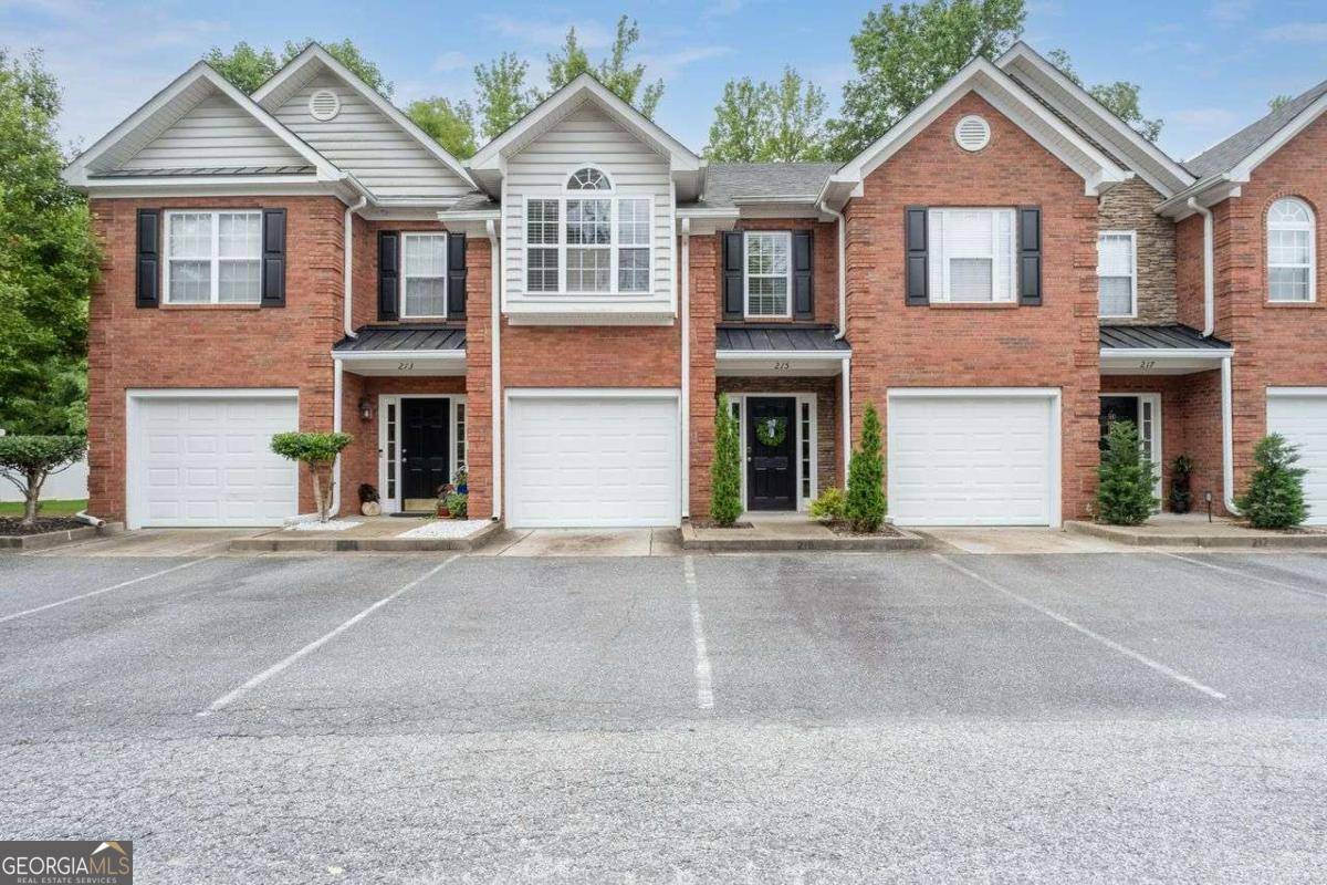 Woodstock, GA 30188,215 Morris LN