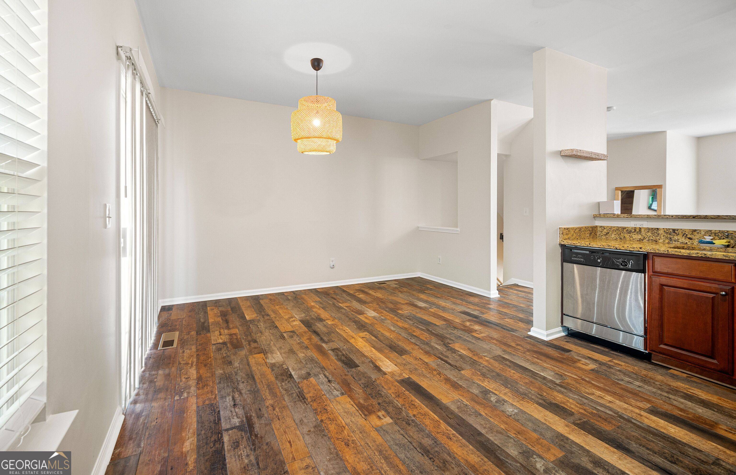 Atlanta, GA 30331,920 Society CIR SW