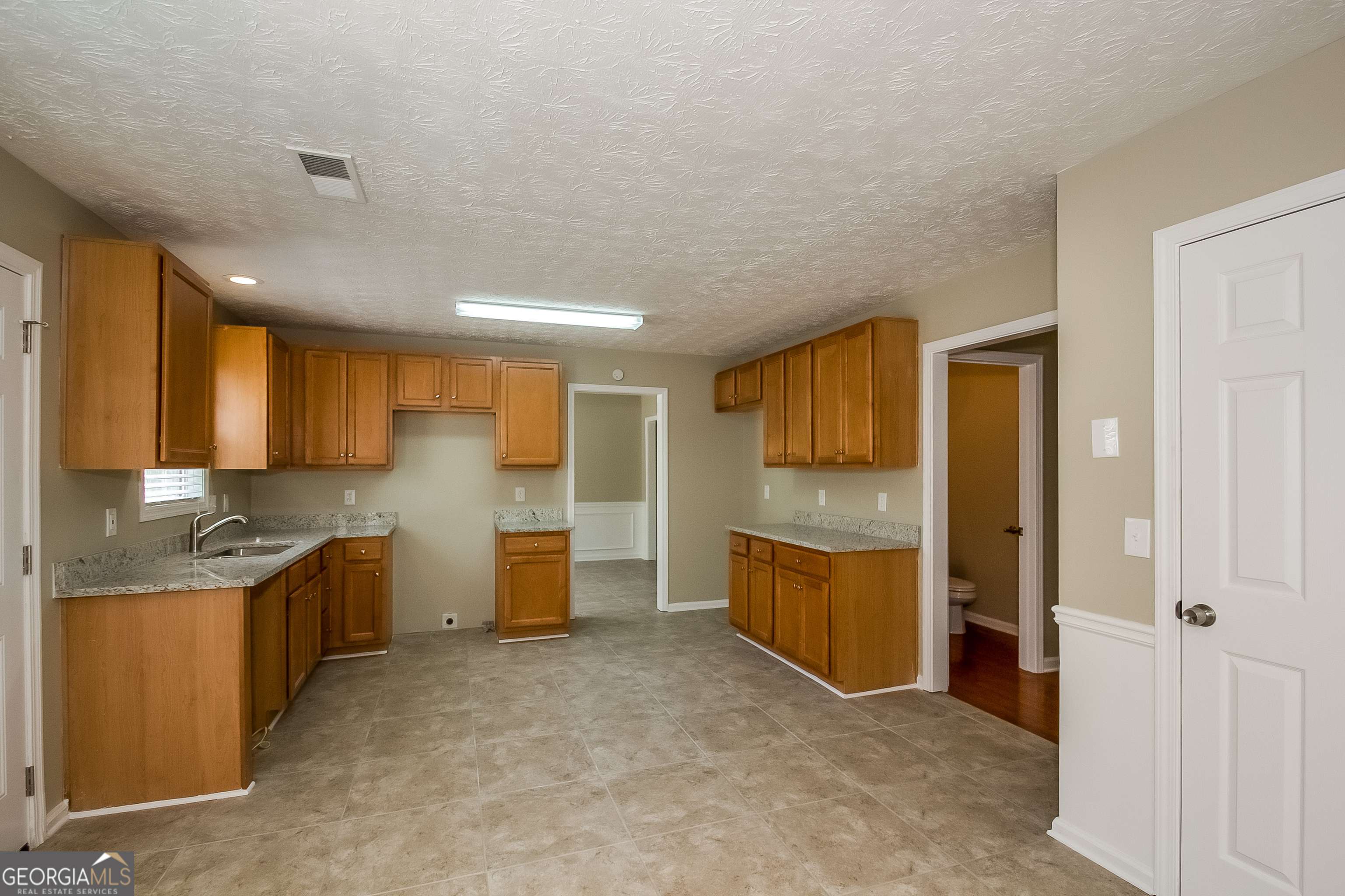 Grayson, GA 30017,2216 Swan Lake CT