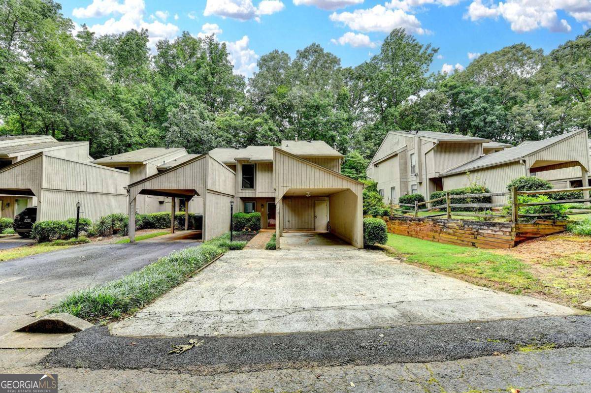 Peachtree Corners, GA 30092,6221 Willow Run RD