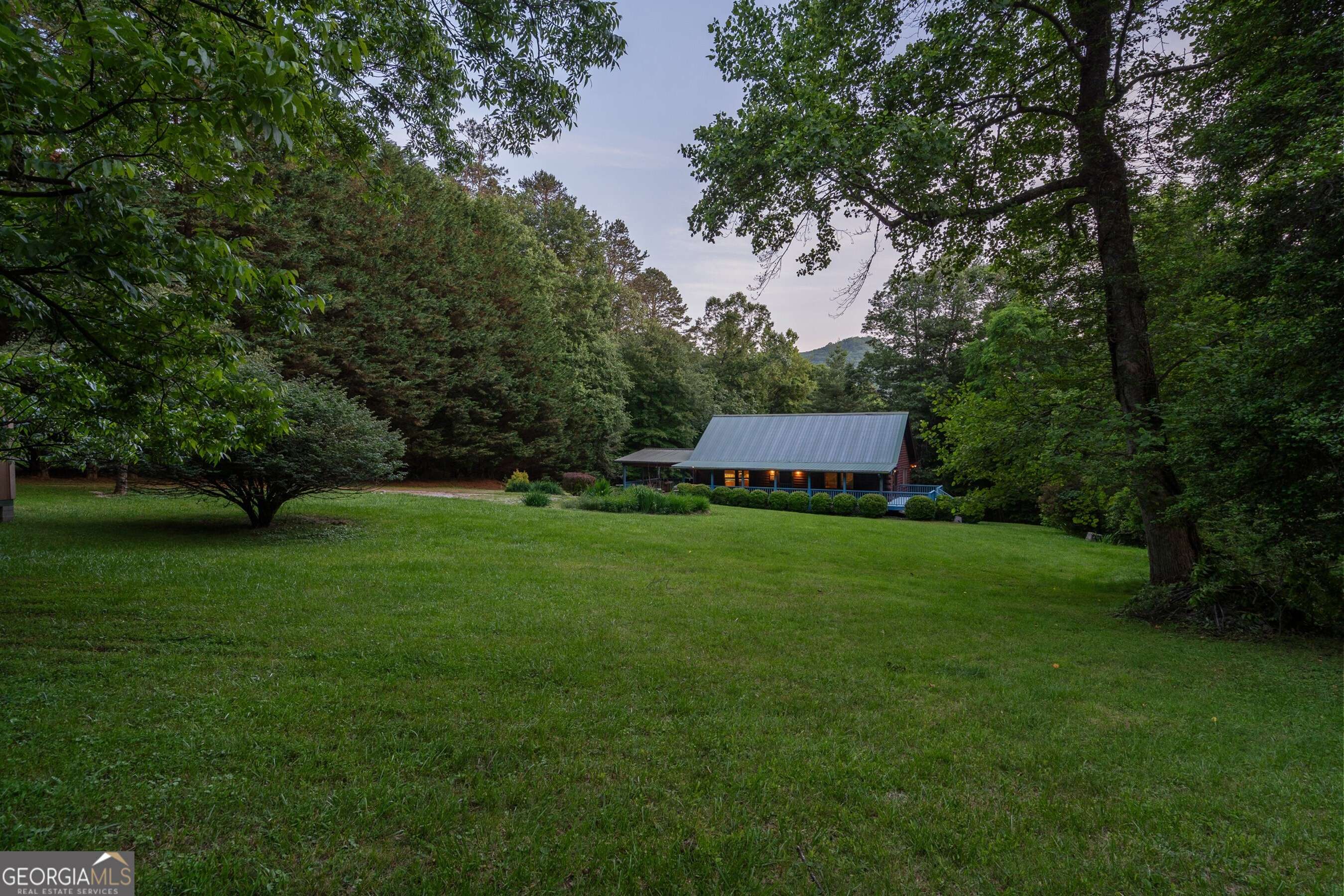 Rabun Gap, GA 30568,52 Blueberry LN