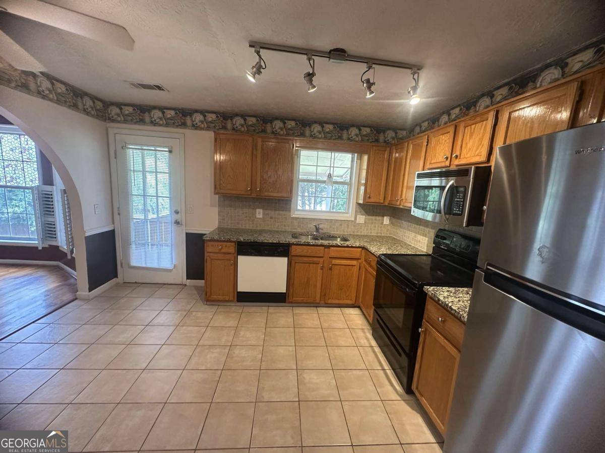 Lawrenceville, GA 30044,2295 EAGLE POINTE CT
