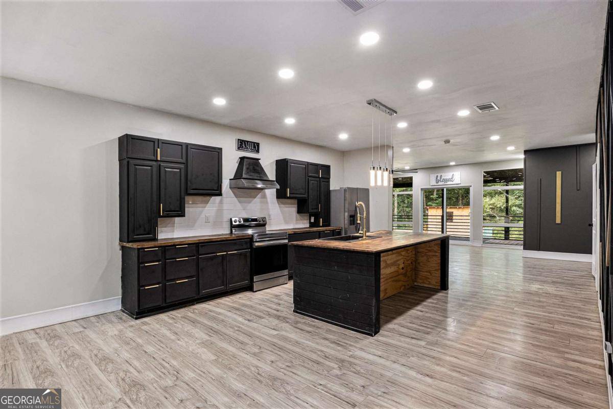 Hiram, GA 30141,140 Indian Lake DR