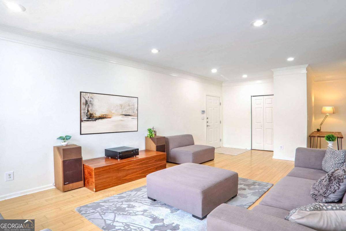 Atlanta, GA 30308,200 Renaissance Pkwy NE #219