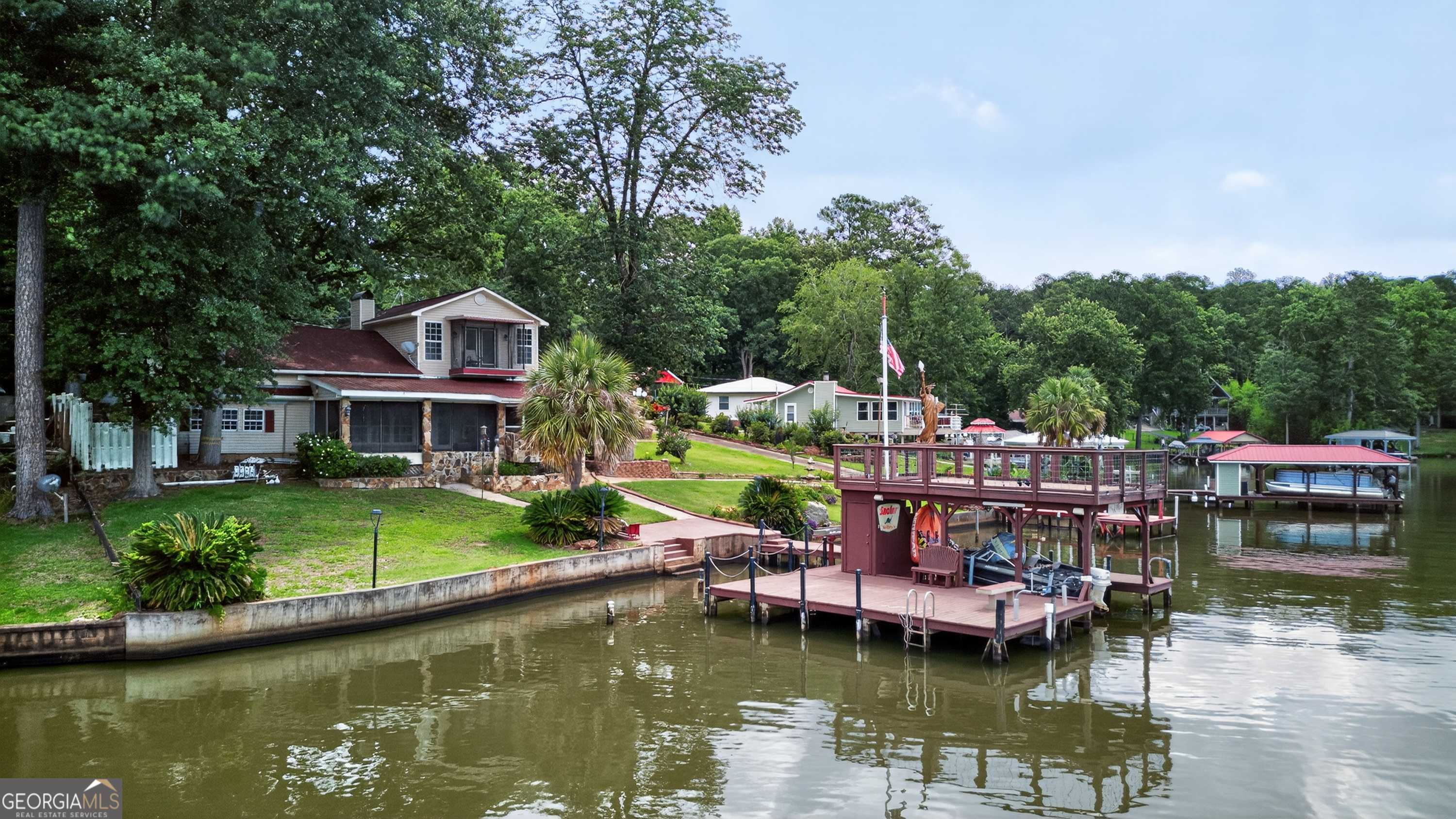 Eatonton, GA 31024,106 Oak LN