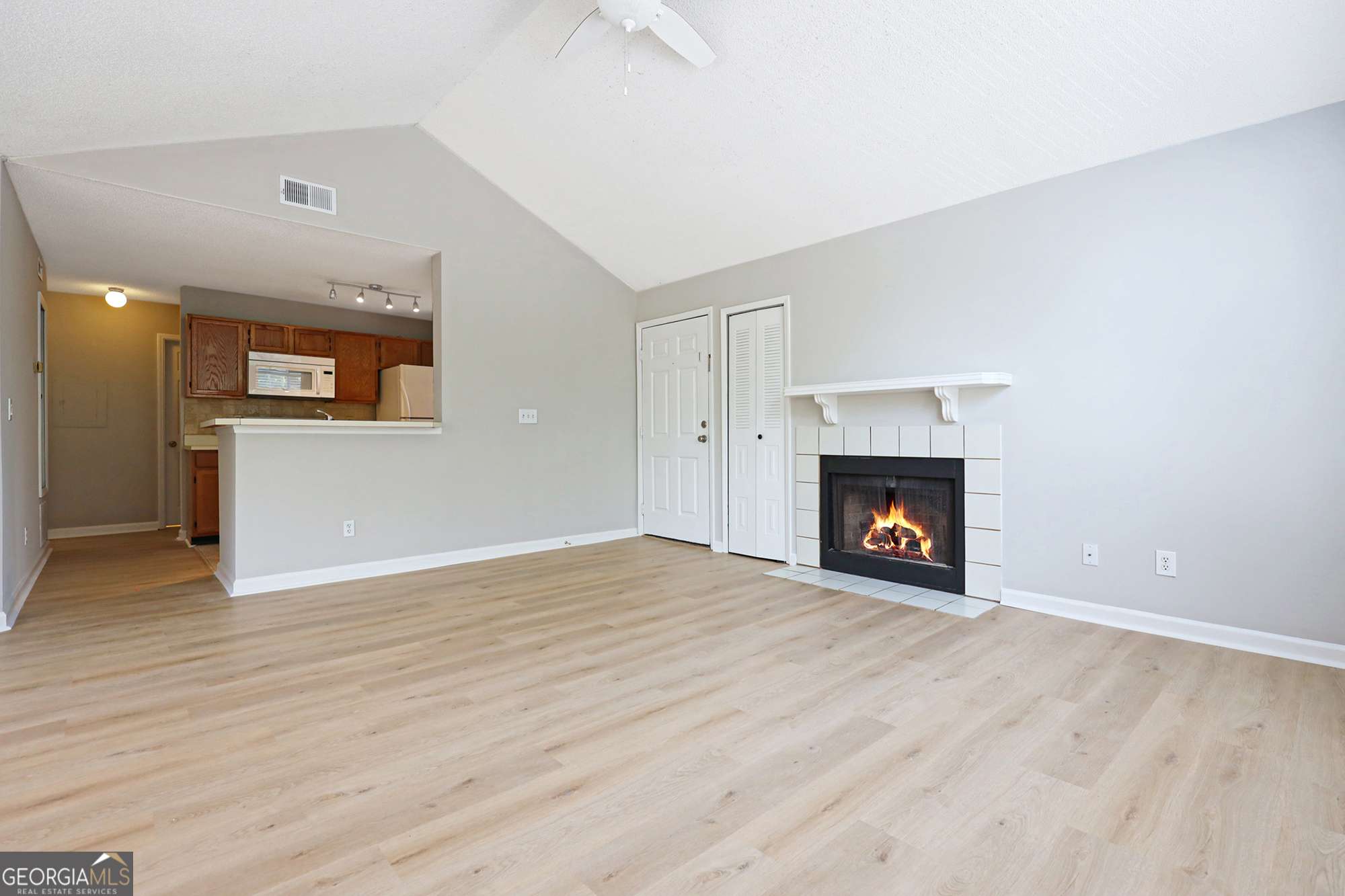 Alpharetta, GA 30022,901 Wentworth CT