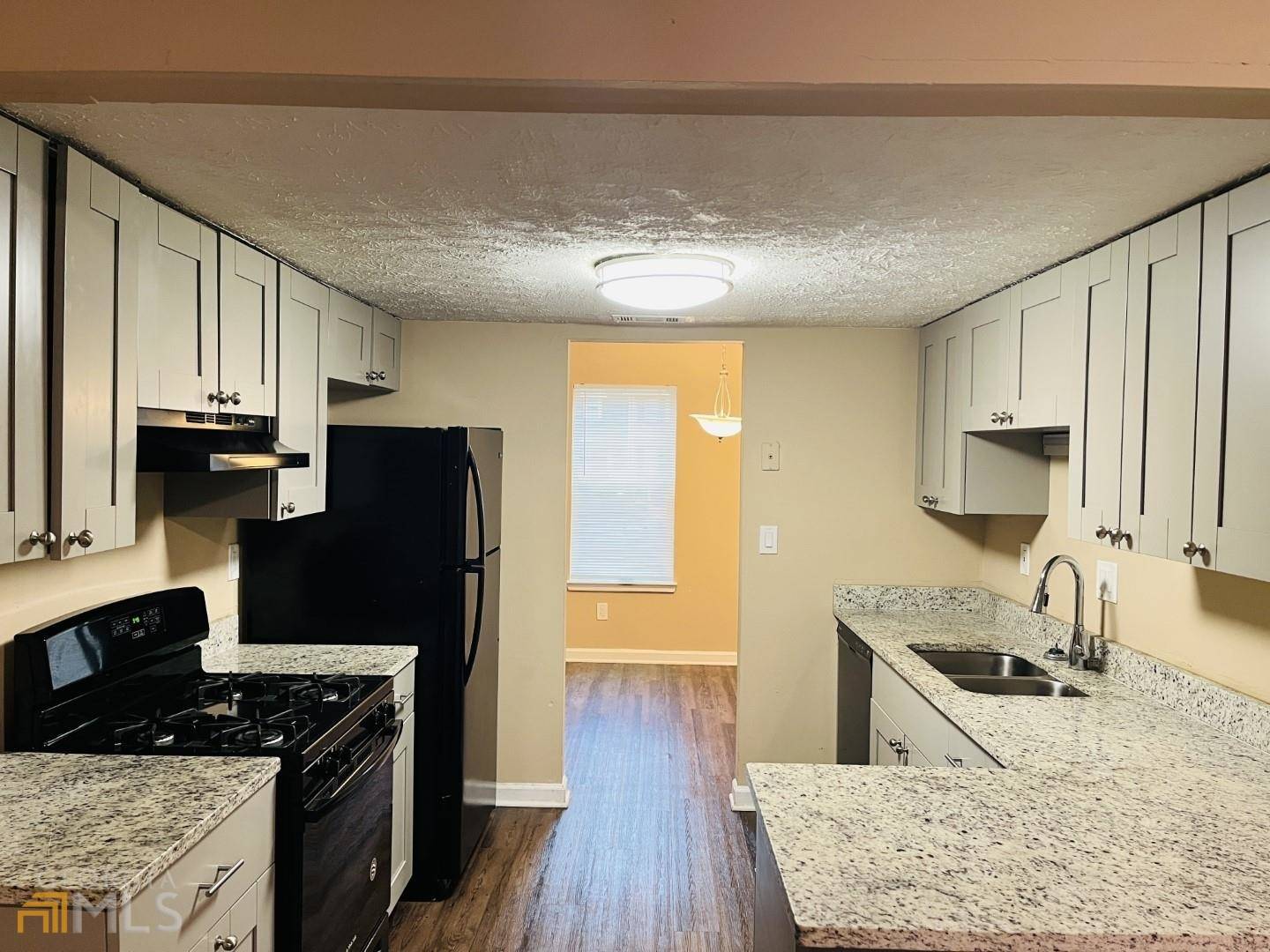 Riverdale, GA 30274,6527 River Park DR