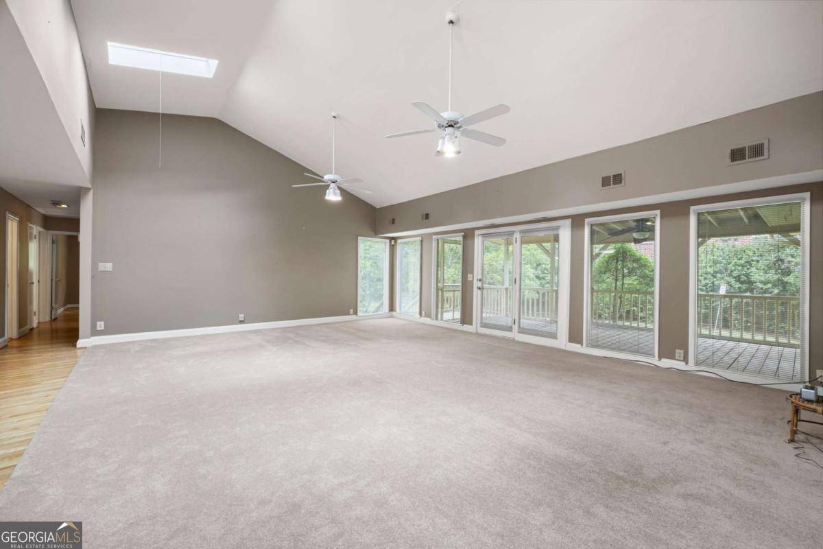 Atlanta, GA 30327,3272 Pinestream RD NW