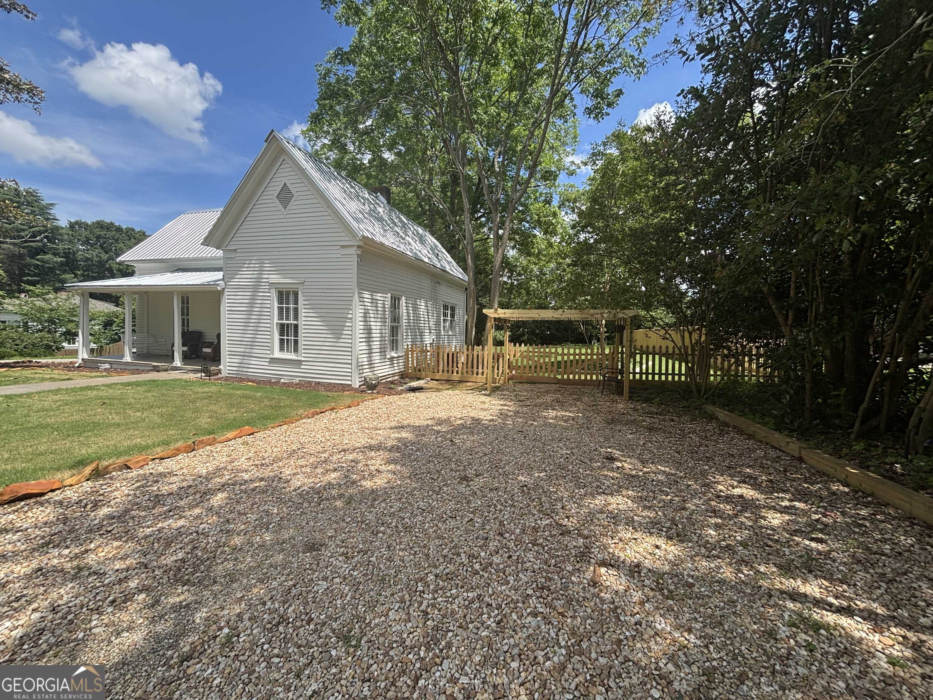 Madison, GA 30650,406 Pine ST