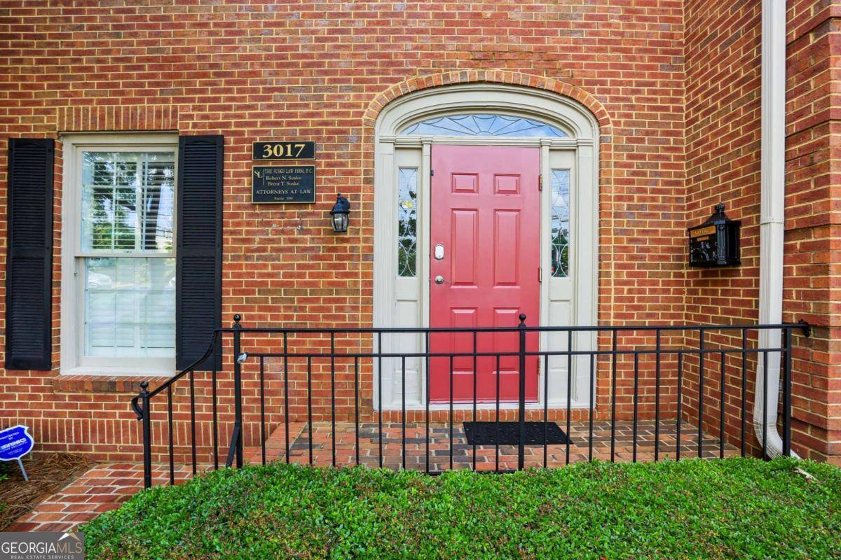Atlanta, GA 30305,3017 Piedmont RD NE #200
