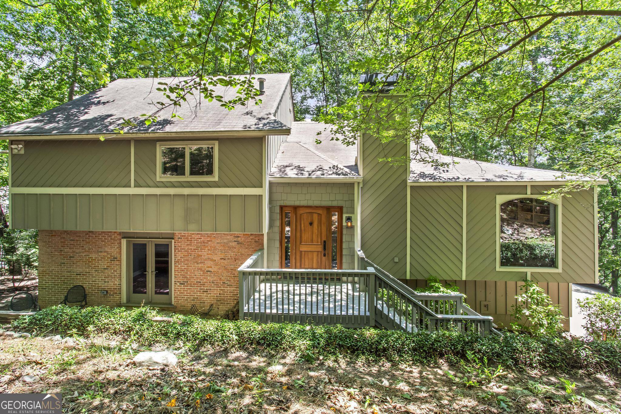 Roswell, GA 30075,970 Pine Grove Pointe DR