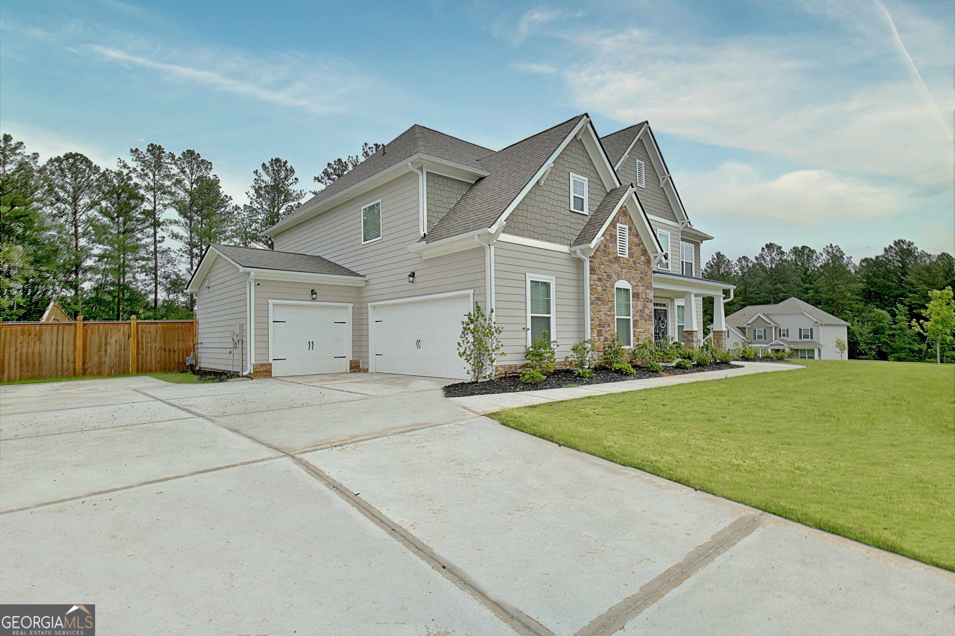 Newnan, GA 30263,77 Sunflower DR