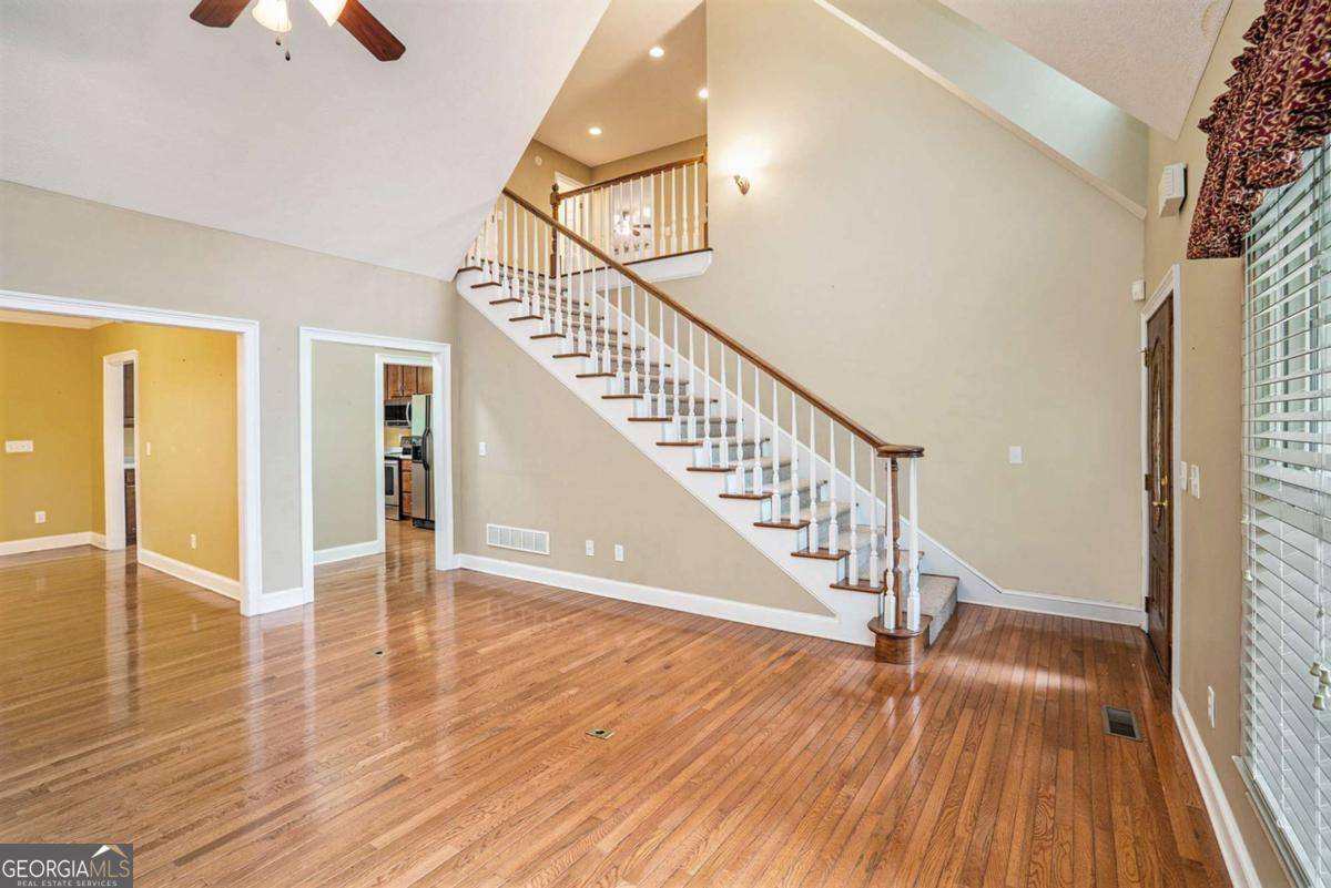 Ellijay, GA 30536,220 Oak Ridge LN