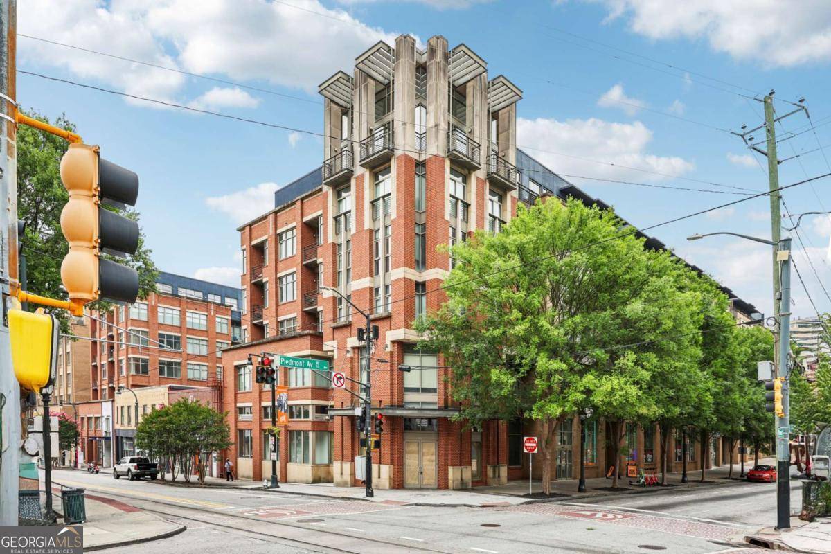 Atlanta, GA 30303,171 Auburn AVE NE #210