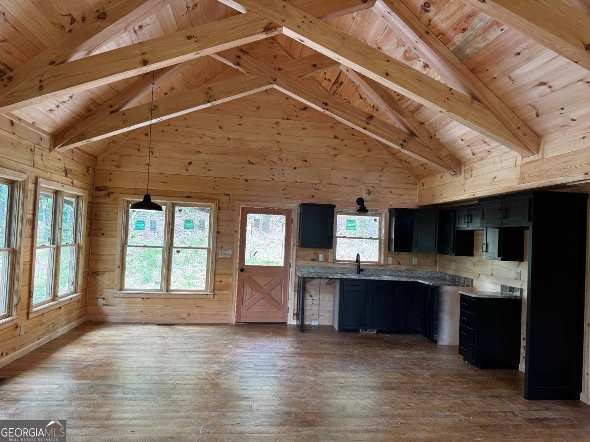 Ellijay, GA 30540,85 Christopher DR #108