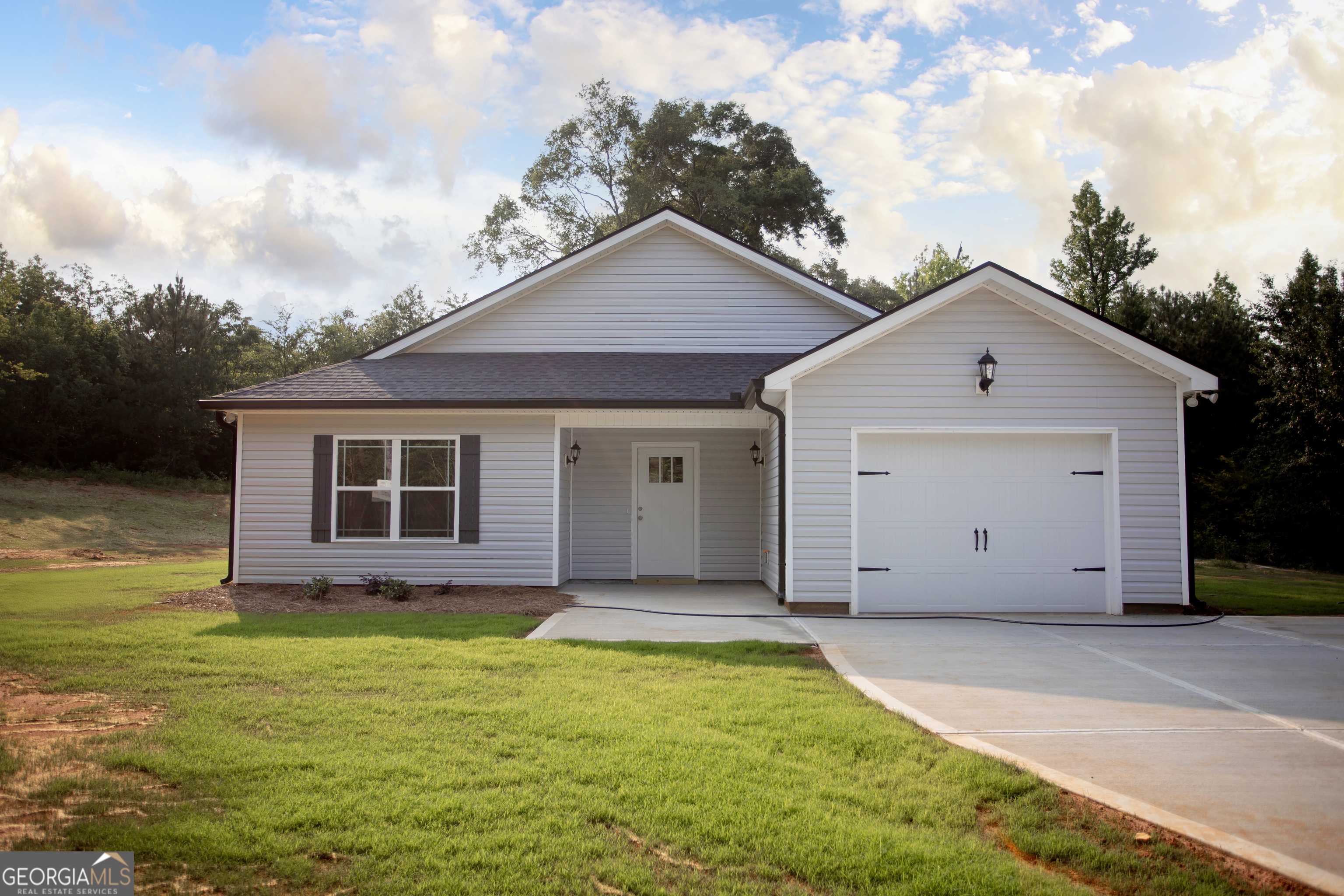 Jackson, GA 30233,266 Patillo RD