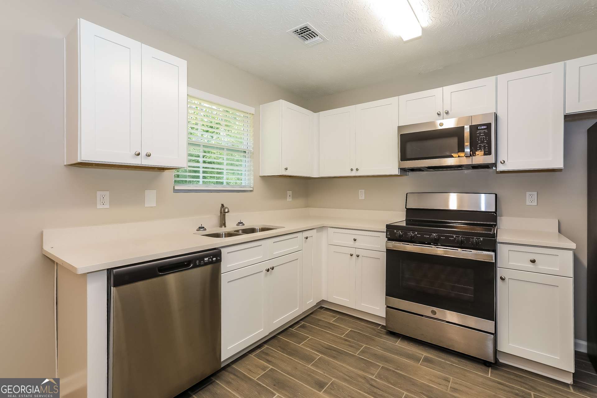 Lithonia, GA 30058,5929 Sara Ashley CT