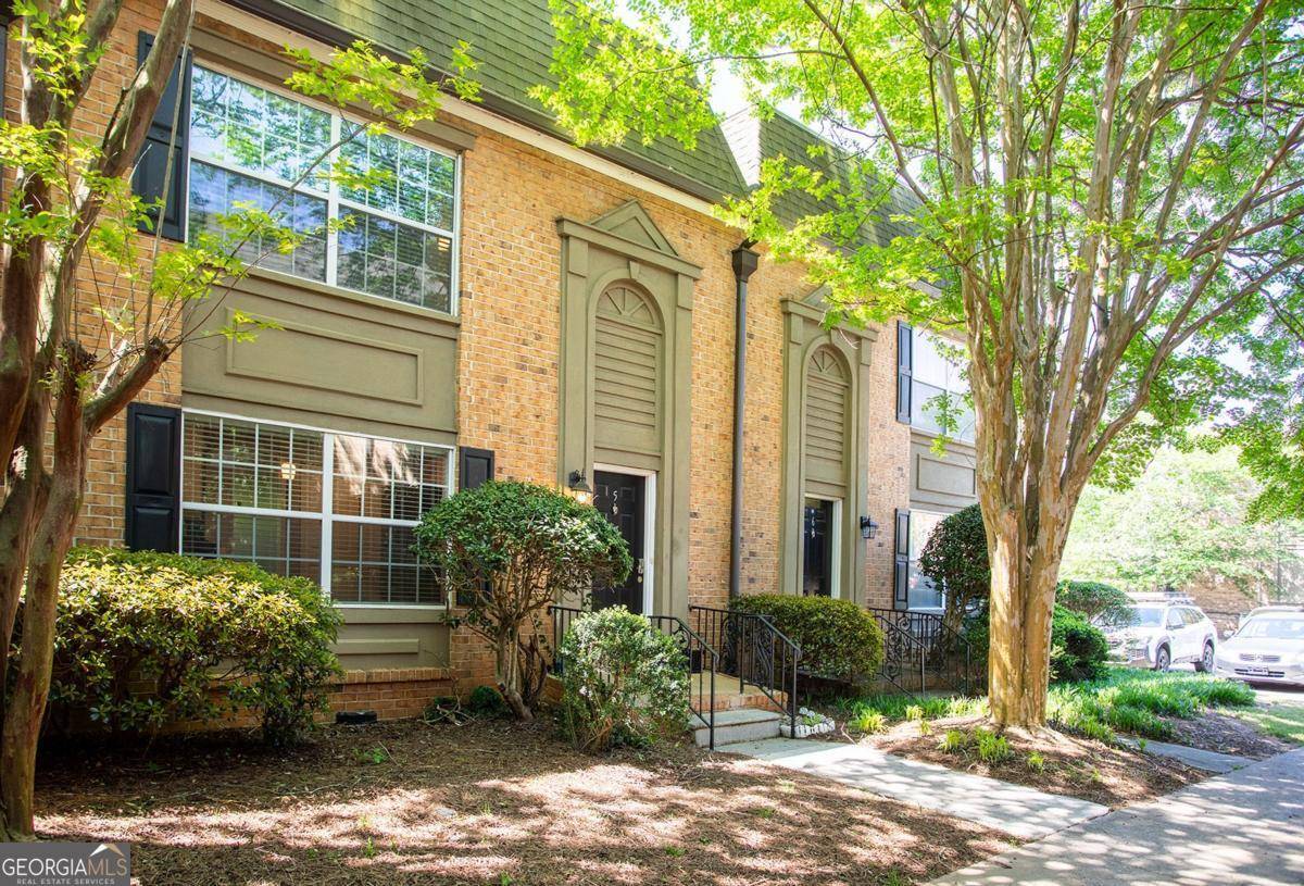 Atlanta, GA 30328,6980 Roswell RD #N5