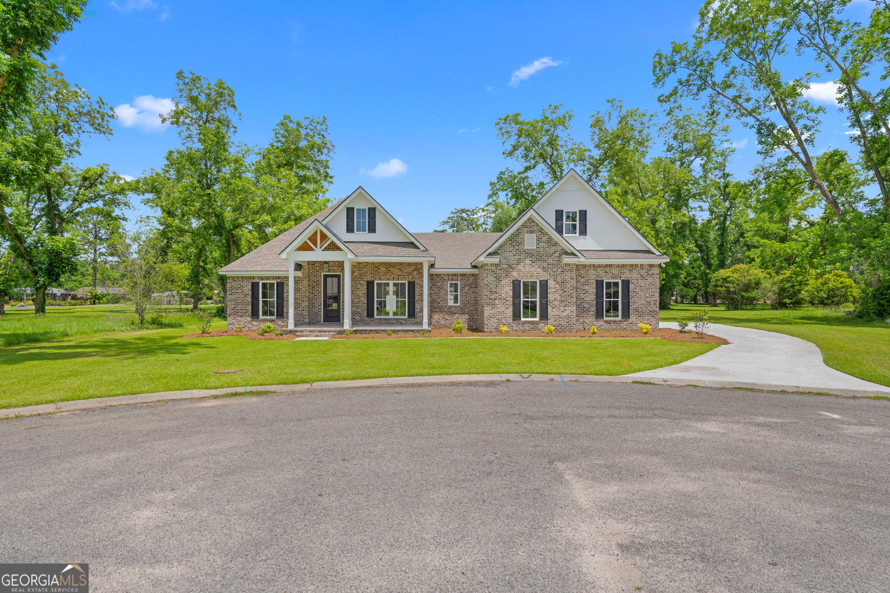 Claxton, GA 30417,19 Honeysuckle DR