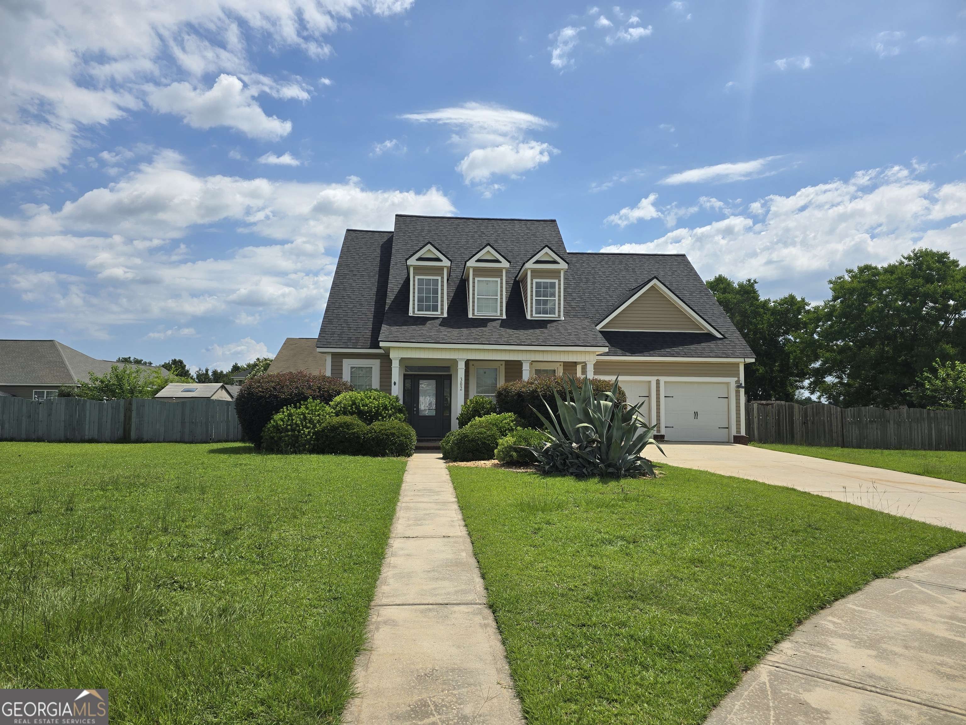 Warner Robins, GA 31088,302 Meyers Lake DR