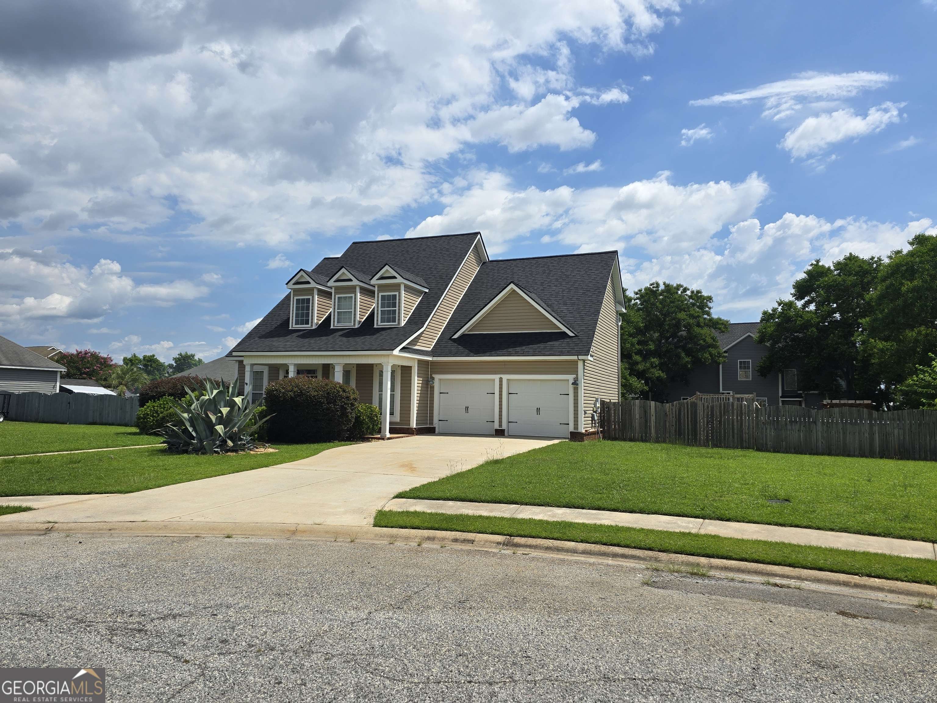 Warner Robins, GA 31088,302 Meyers Lake DR