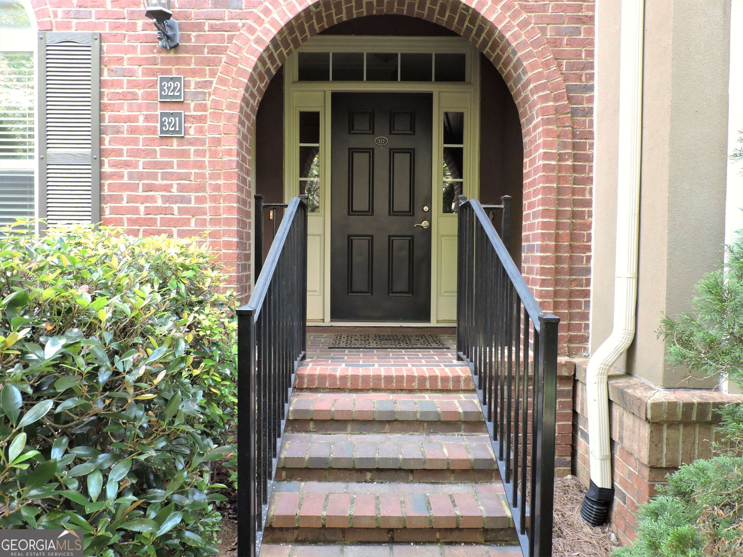 Dunwoody, GA 30338,322 Perimeter WALK