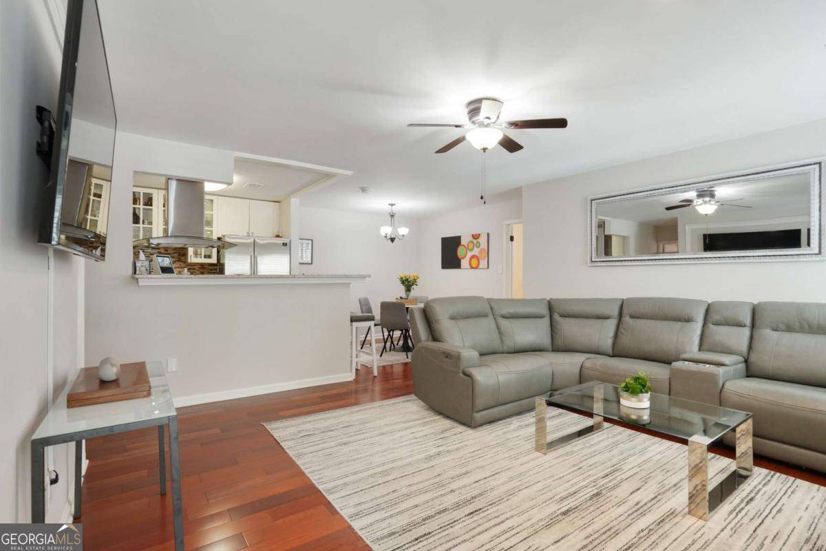 Roswell, GA 30075,3210 Lake Pointe CIR